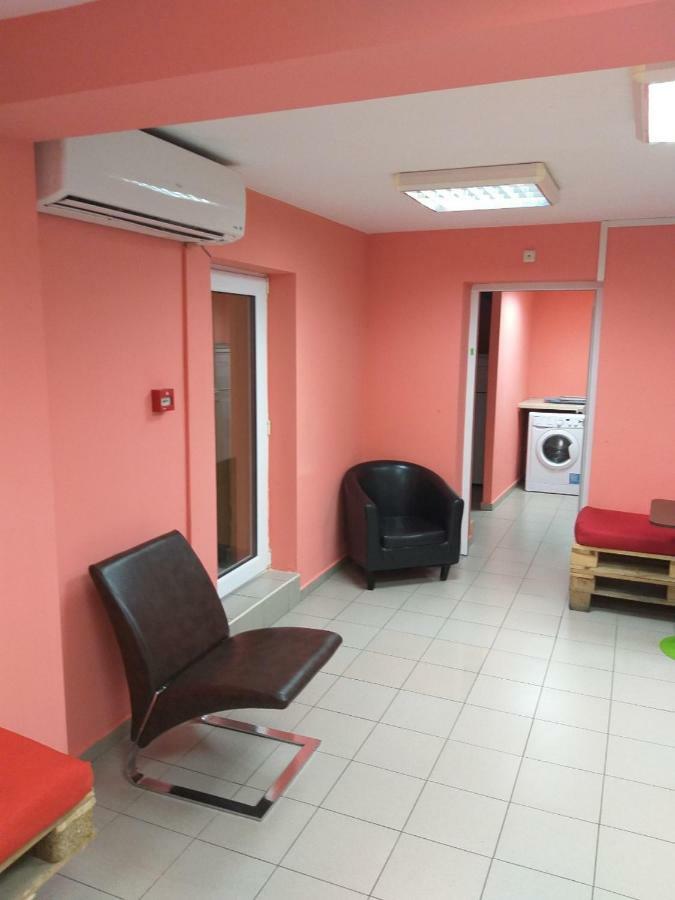 Smart Hostel Sofia Bagian luar foto