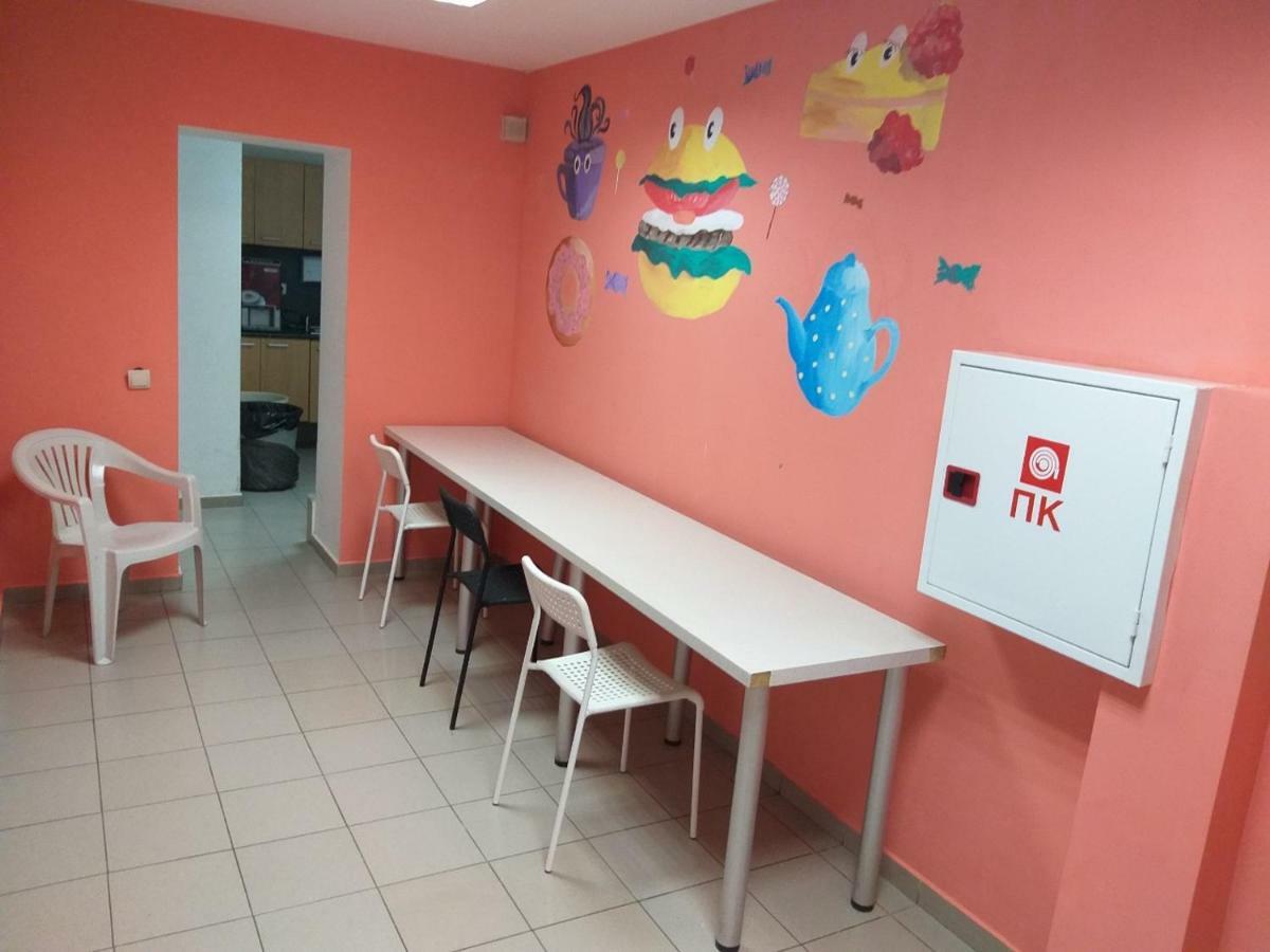 Smart Hostel Sofia Bagian luar foto